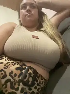 bruna438 online show from 04.14.26