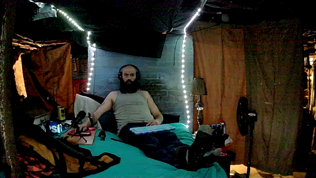 Snapshot of Cowboy815 chatting on 11.19.25 Cowboy815 online show from 11.19.25