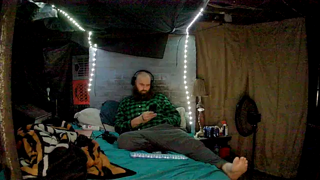 Snapshot of Cowboy815 chatting on 11.21.25 Cowboy815 online show from 11.21.25