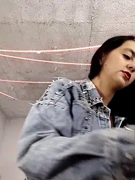 Snapshot of salo-rousee chatting on 10.04.25 salo-rousee online show from 10.04.25