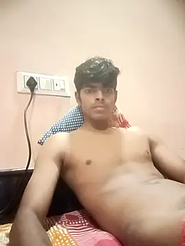 Snapshot of monster_33 chatting on 11.20.25 monster 33 online show from 11.20.25