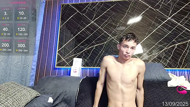 Snapshot of eroseliam chatting on 09.13.25 eroseliam online show from 09.13.25