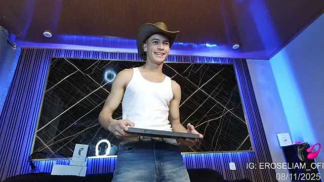 Snapshot of eroseliam chatting on 11.08.25 eroseliam online show from 11.08.25