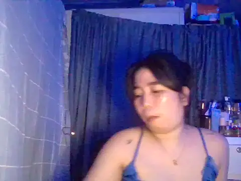 Snapshot of Asianhotskinny chatting on 06.22.26 Asianhotskinny online show from 06.22.26