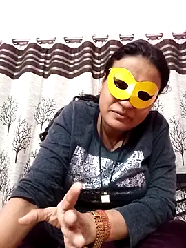 Snapshot of Gullapi chatting on 02.12.26 Gullapi online show from 02.12.26