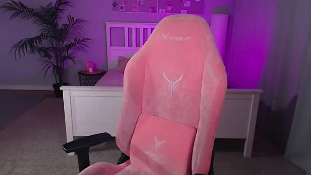 Barbara Brylska online show from 10.16.25