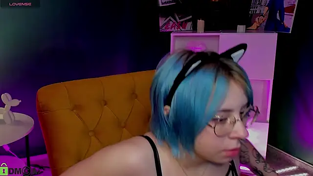 Snapshot of Penny_Stanley chatting on 10.04.25 Penny Stanley online show from 10.04.25