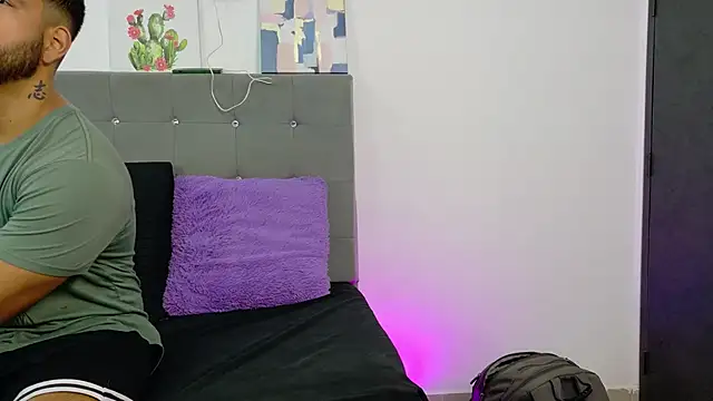 Snapshot of chatting on 06.19.26 online show from 06.19.26