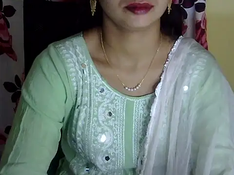 Snapshot of Rahat_S chatting on 10.24.25 Rahat S online show from 10.24.25