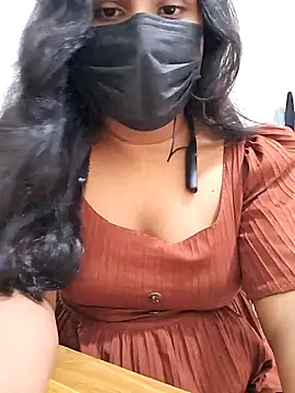 Snapshot of BeautyGirl_sara chatting on 10.16.25 BeautyGirl sara online show from 10.16.25