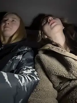 Mimiumuy online show from 12.18.25