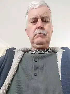 Snapshot of slaveman4you chatting on 03.20.26 slaveman4you online show from 03.20.26