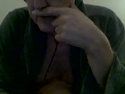 Snapshot of slaveman4you chatting on 05.04.26 slaveman4you online show from 05.04.26