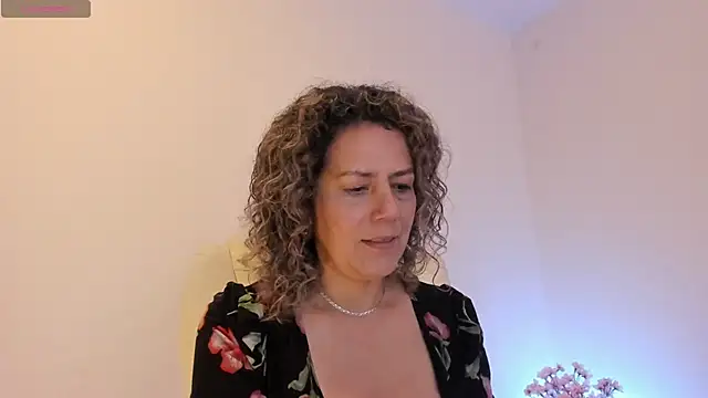 Paty chic online show from 11.18.25