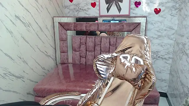 Snapshot of Red_Bunny_v chatting on 09.09.25 Red Bunny v online show from 09.09.25