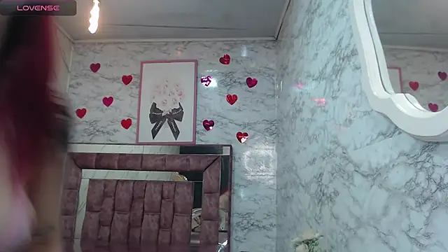 Snapshot of Red_Bunny_v chatting on 10.20.25 Red Bunny v online show from 10.20.25