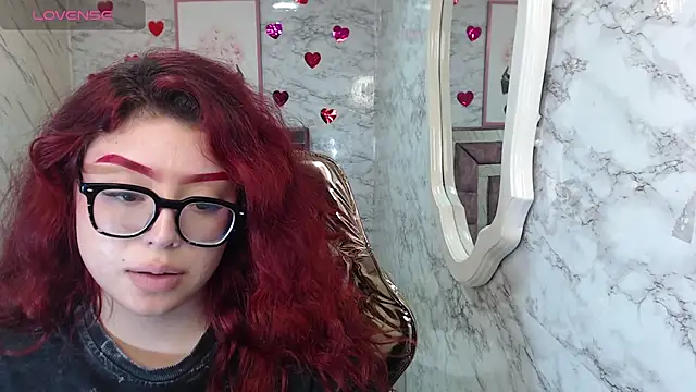 Snapshot of Red_Bunny_v chatting on 11.29.25 Red Bunny v online show from 11.29.25