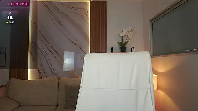 GiaNovak online show from 12.20.25