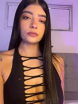 Snapshot of Sarahlopezz chatting on 06.23.26 Sarahlopezz online show from 06.23.26