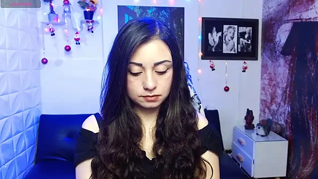 Eva Roussell online show from 12.18.25