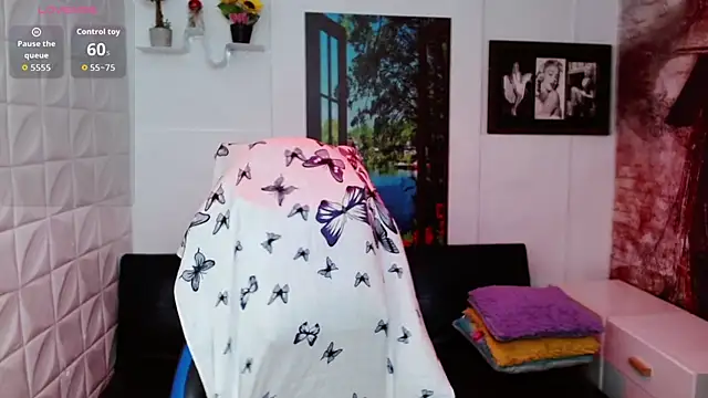 Eva Roussell online show from 03.12.26