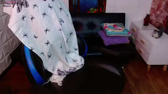 Eva Roussell online show from 04.17.26