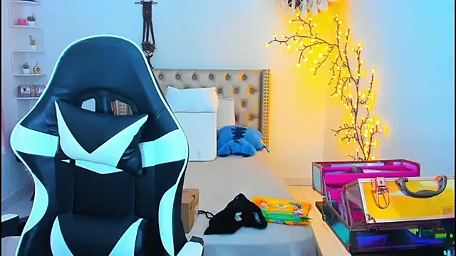 LenaStylesOA online show from 10.02.25