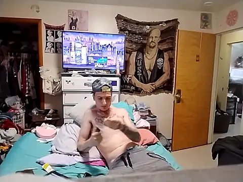 Snapshot of jizzyglizzy92 chatting on 09.16.25 jizzyglizzy92 online show from 09.16.25