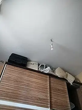 Snapshot of gamzeyak chatting on 09.19.25 gamzeyak online show from 09.19.25