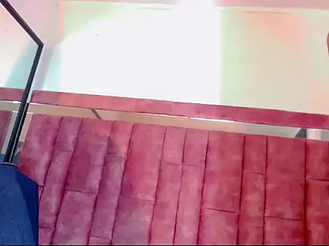 AnntonellaHott online show from 12.19.25