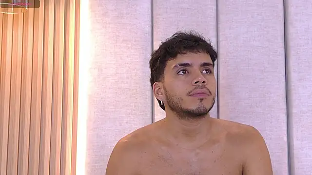 Snapshot of AlexanderJordan chatting on 10.05.25 AlexanderJordan online show from 10.05.25