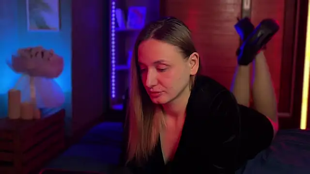 LovaMay online show from 03.15.26