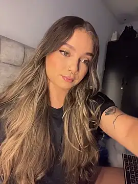 AnnyLopezzz  online show from 04.24.26