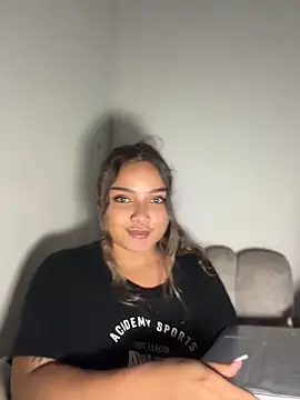 AnnyLopezzz  online show from 04.25.26