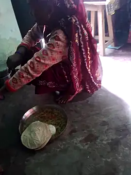 Snapshot of parmila203 chatting on 02.08.26 parmila203 online show from 02.08.26