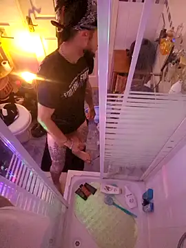 MODEST11 MMiILOO AMARO online show from 10.12.25