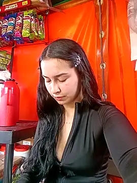 Sol Sunny online show from 04.11.26