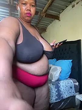 Snapshot of Curvycandy95 chatting on 06.04.26 Curvycandy95 online show from 06.04.26