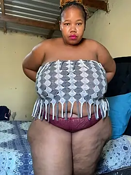 Snapshot of Curvycandy95 chatting on 07.10.26 Curvycandy95 online show from 07.10.26