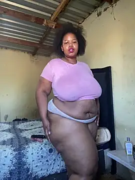 Snapshot of Curvycandy95 chatting on 07.16.26 Curvycandy95 online show from 07.16.26