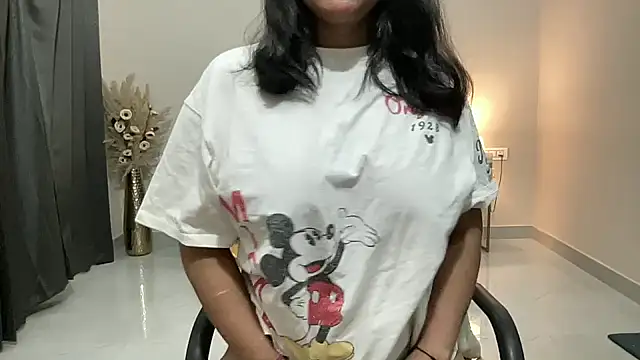 Snapshot of piyassi__divya chatting on 06.24.26 piyassi divya online show from 06.24.26