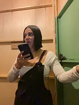 AlannaEvons online show from 12.02.25