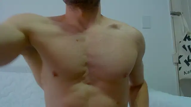 Snapshot of Rocky_Muscle chatting on 05.01.26 Rocky Muscle online show from 05.01.26