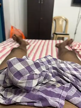 usermood2000 online show from 10.09.25