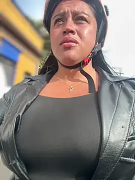 -Mia1 online show from 06.03.26
