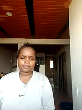 Snapshot of isabella_brown1 chatting on 12.20.25 isabella brown1 online show from 12.20.25