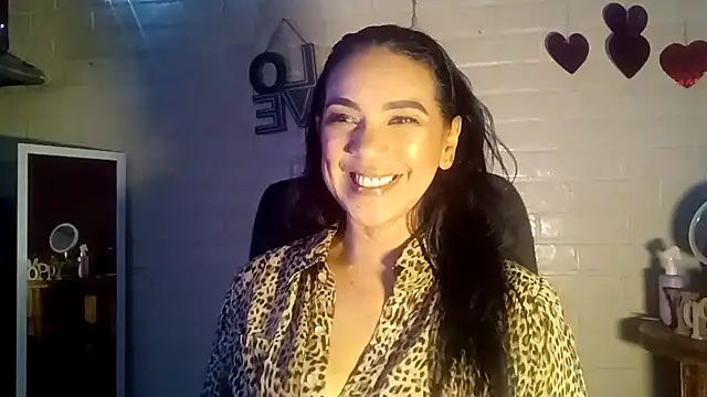 Snapshot of MiiaVelasquez chatting on 04.22.26 MiiaVelasquez online show from 04.22.26