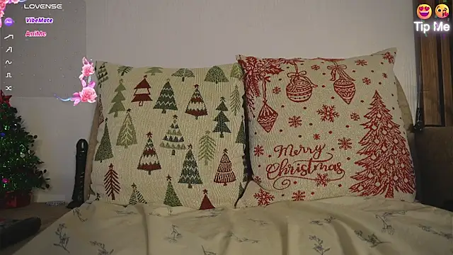 Roxybeautyy online show from 11.10.25