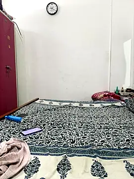 jully-jully online show from 09.30.25