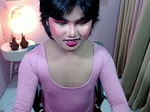 Snapshot of amazingjhanna chatting on 12.04.25 amazingjhanna online show from 12.04.25